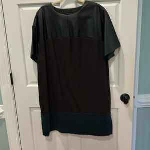 Banana Republic dress with black pleather accent. Zipper on shoulder and sides